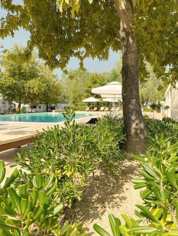 Mareleon Camping Ofrinion Exterior photo